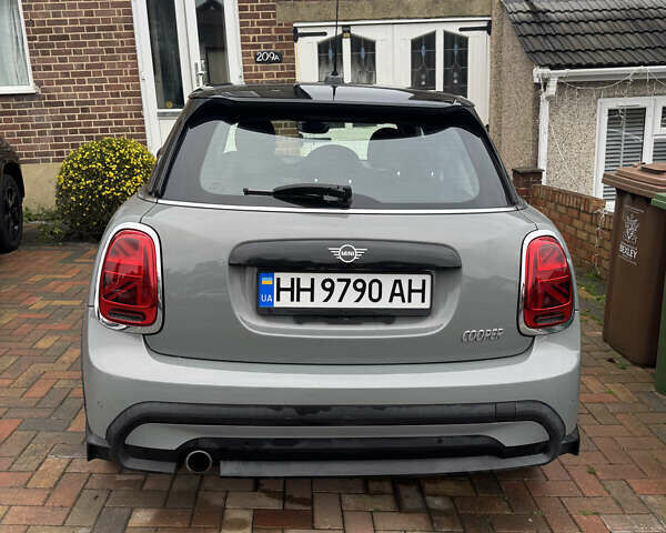 Серый Мини Купер, объемом двигателя 1.5 л и пробегом 10 тыс. км за 14700 $, фото 4 на Automoto.ua