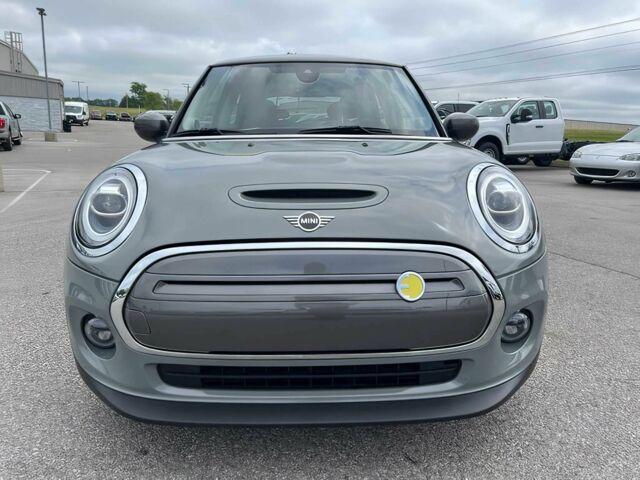 Серый Мини Купер, объемом двигателя 0 л и пробегом 30 тыс. км за 12000 $, фото 1 на Automoto.ua