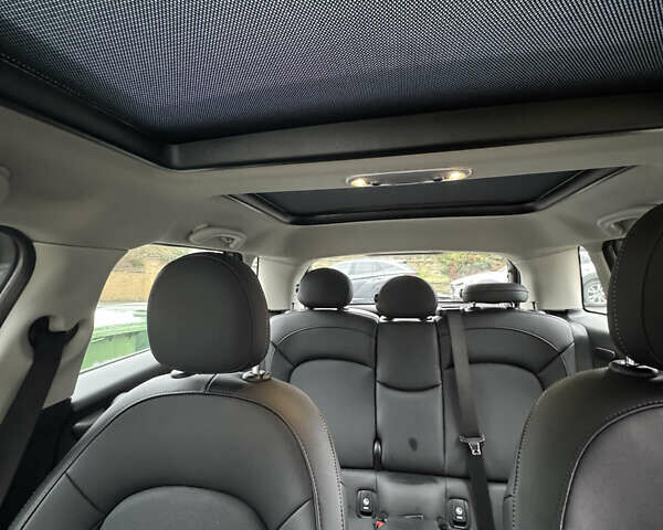 Серый Мини Купер, объемом двигателя 1.5 л и пробегом 10 тыс. км за 14700 $, фото 11 на Automoto.ua