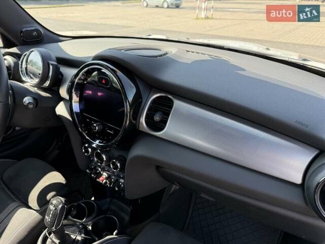 Сірий Міні Cooper, об'ємом двигуна 2 л та пробігом 47 тис. км за 28500 $, фото 15 на Automoto.ua