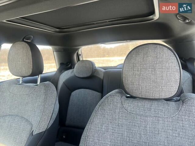 Сірий Міні Cooper, об'ємом двигуна 0 л та пробігом 31 тис. км за 16000 $, фото 8 на Automoto.ua