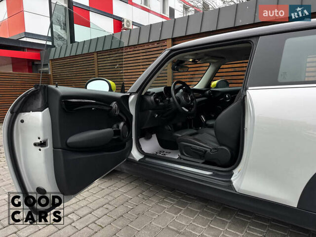 Сірий Міні Cooper, об'ємом двигуна 0 л та пробігом 21 тис. км за 20000 $, фото 23 на Automoto.ua