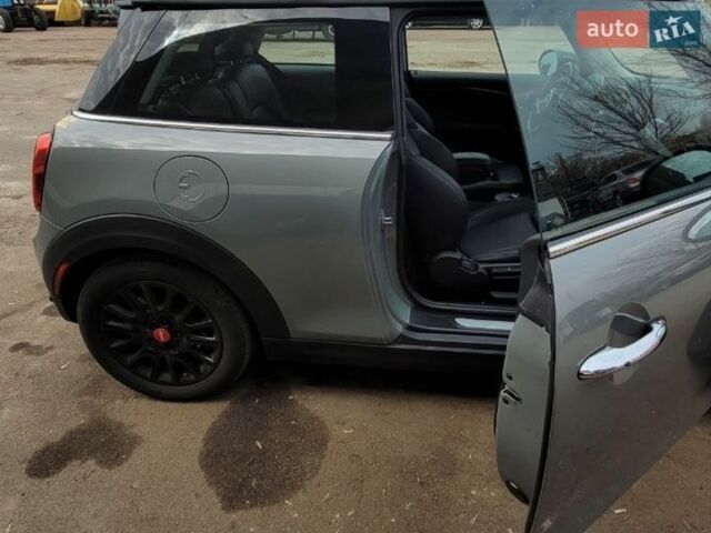 Сірий Міні Cooper, об'ємом двигуна 0 л та пробігом 21 тис. км за 18000 $, фото 6 на Automoto.ua