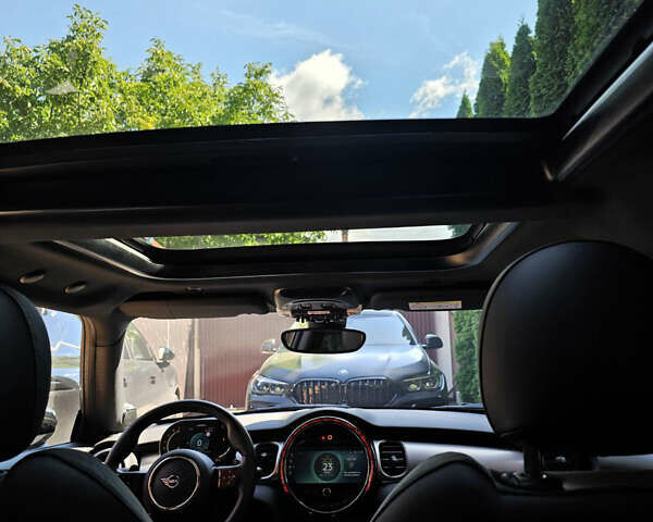 Серый Мини Купер, объемом двигателя 2 л и пробегом 11 тыс. км за 37500 $, фото 5 на Automoto.ua