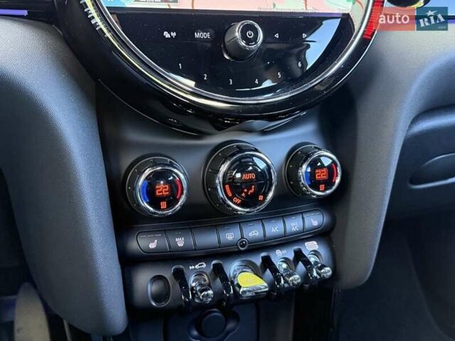 Сірий Міні Cooper, об'ємом двигуна 0 л та пробігом 9 тис. км за 18000 $, фото 32 на Automoto.ua