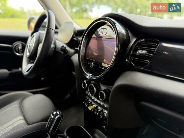 Сірий Міні Cooper, об'ємом двигуна 0 л та пробігом 5 тис. км за 16500 $, фото 14 на Automoto.ua