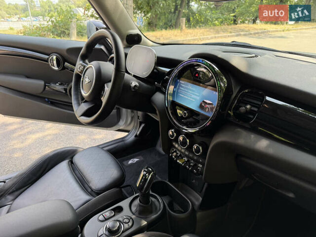 Сірий Міні Cooper, об'ємом двигуна 0 л та пробігом 45 тис. км за 20800 $, фото 16 на Automoto.ua