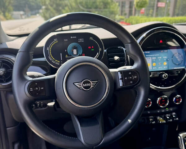 Серый Мини Купер, объемом двигателя 0 л и пробегом 11 тыс. км за 16900 $, фото 25 на Automoto.ua