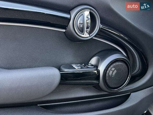 Сірий Міні Cooper, об'ємом двигуна 0 л та пробігом 13 тис. км за 16000 $, фото 31 на Automoto.ua