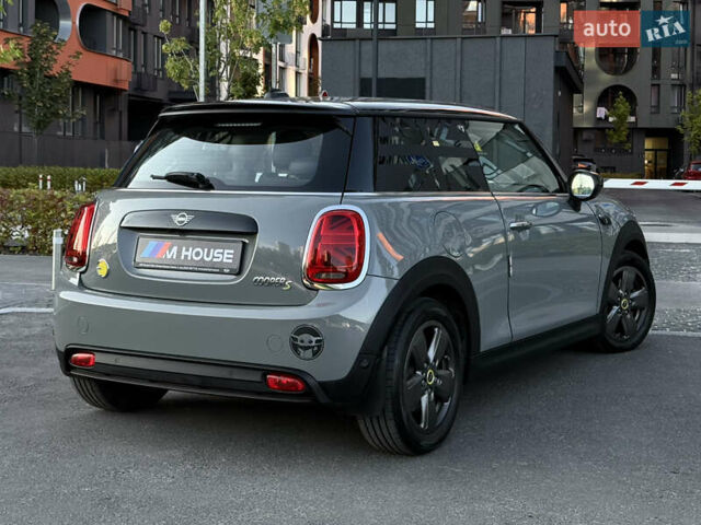 Сірий Міні Cooper, об'ємом двигуна 0 л та пробігом 13 тис. км за 16000 $, фото 6 на Automoto.ua