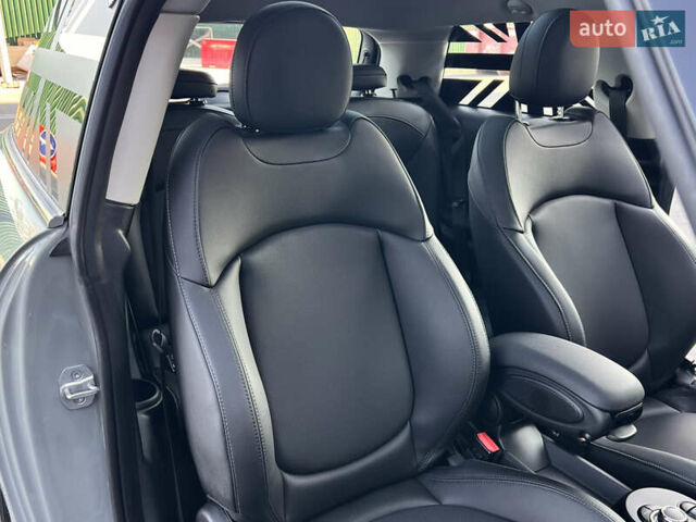 Сірий Міні Cooper, об'ємом двигуна 0 л та пробігом 13 тис. км за 16000 $, фото 20 на Automoto.ua