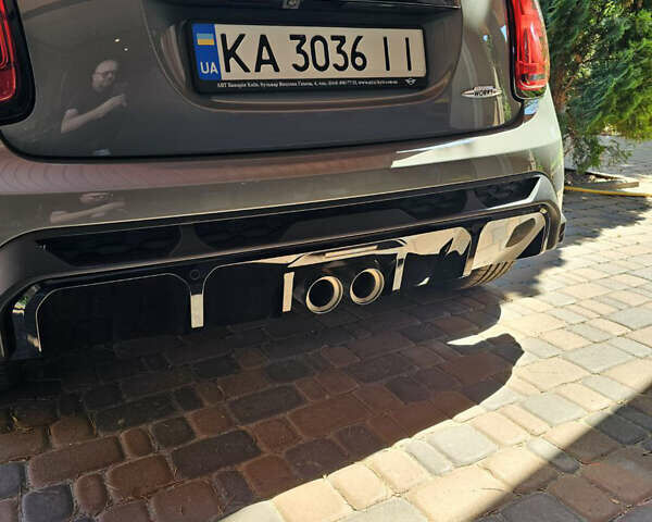 Серый Мини Купер, объемом двигателя 2 л и пробегом 11 тыс. км за 37500 $, фото 6 на Automoto.ua