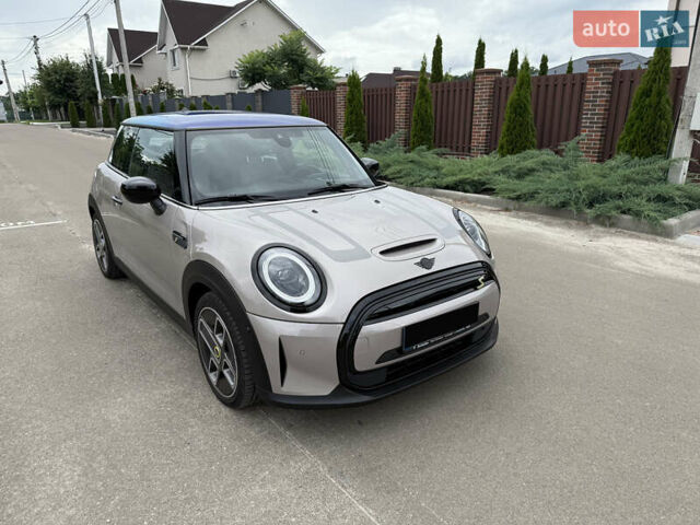 Сірий Міні Cooper, об'ємом двигуна 0 л та пробігом 18 тис. км за 24000 $, фото 6 на Automoto.ua