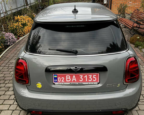 Серый Мини Купер, объемом двигателя 0 л и пробегом 41 тыс. км за 17500 $, фото 5 на Automoto.ua