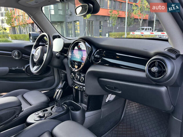 Сірий Міні Cooper, об'ємом двигуна 0 л та пробігом 13 тис. км за 16000 $, фото 18 на Automoto.ua