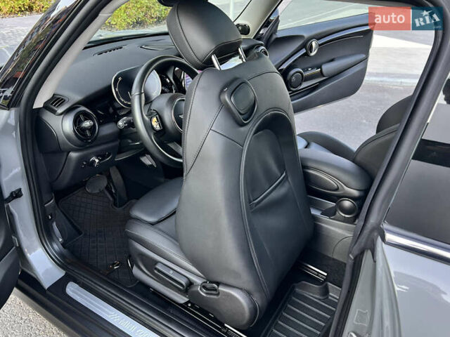 Сірий Міні Cooper, об'ємом двигуна 0 л та пробігом 13 тис. км за 16000 $, фото 22 на Automoto.ua