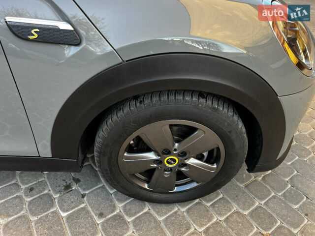 Серый Мини Купер, объемом двигателя 0 л и пробегом 41 тыс. км за 17500 $, фото 17 на Automoto.ua