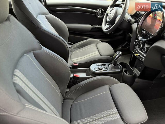 Сірий Міні Cooper, об'ємом двигуна 0 л та пробігом 5 тис. км за 16500 $, фото 13 на Automoto.ua