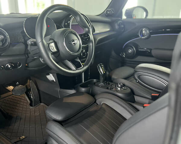Сірий Міні Cooper, об'ємом двигуна 0 л та пробігом 23 тис. км за 22500 $, фото 29 на Automoto.ua