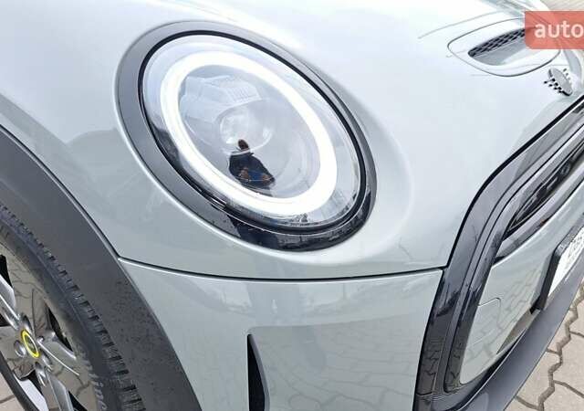 Сірий Міні Cooper, об'ємом двигуна 0 л та пробігом 9 тис. км за 18600 $, фото 9 на Automoto.ua