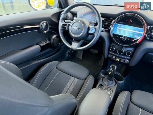 Сірий Міні Cooper, об'ємом двигуна 0 л та пробігом 9 тис. км за 18500 $, фото 43 на Automoto.ua