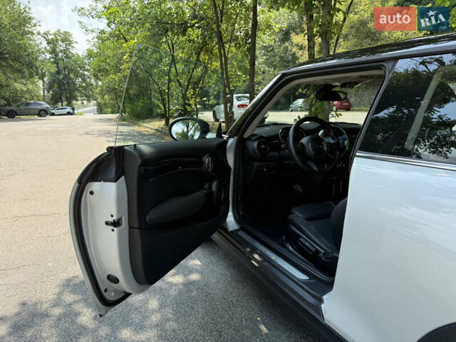 Сірий Міні Cooper, об'ємом двигуна 0 л та пробігом 45 тис. км за 20800 $, фото 21 на Automoto.ua