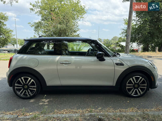 Сірий Міні Cooper, об'ємом двигуна 0 л та пробігом 45 тис. км за 20800 $, фото 6 на Automoto.ua