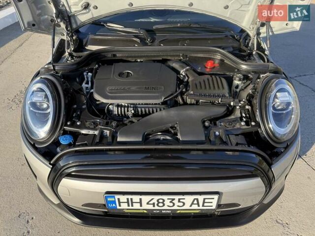 Сірий Міні Cooper, об'ємом двигуна 1.5 л та пробігом 9 тис. км за 24300 $, фото 10 на Automoto.ua