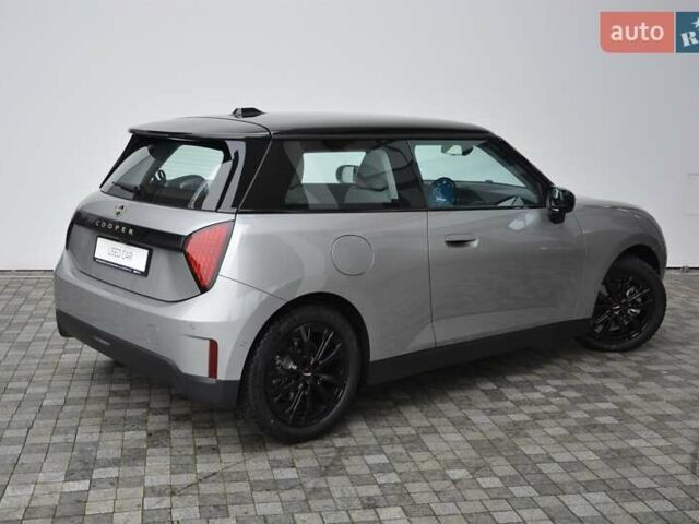 Сірий Міні Cooper, об'ємом двигуна 0 л та пробігом 9 тис. км за 25704 $, фото 2 на Automoto.ua