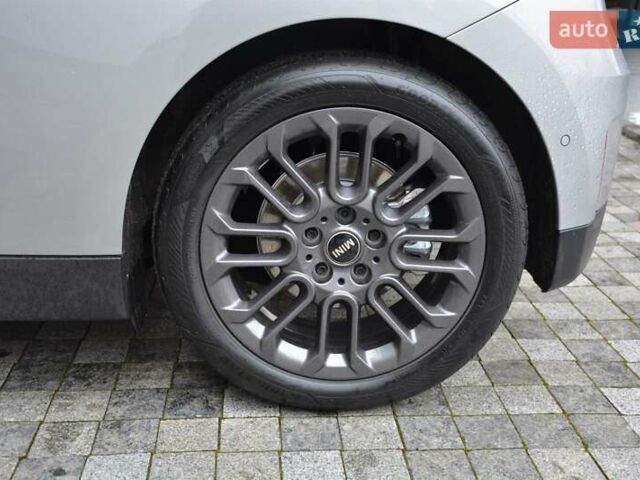 Серый Мини Купер, объемом двигателя 0 л и пробегом 8 тыс. км за 24729 $, фото 9 на Automoto.ua