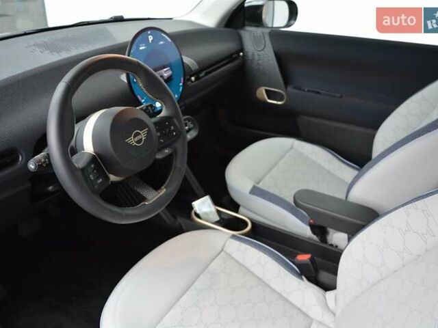 Сірий Міні Cooper, об'ємом двигуна 0 л та пробігом 9 тис. км за 25704 $, фото 3 на Automoto.ua