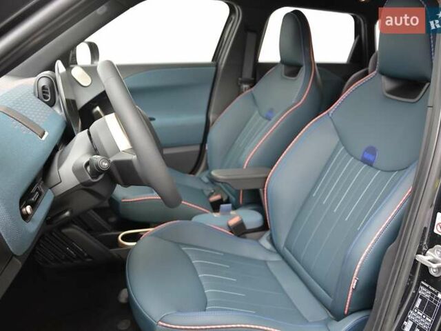 Мини Купер 2024 в Киеве на Automoto.ua Серый Мини Купер, объемом двигателя 0 л и пробегом 5 тыс. км за 37074 $, фото 3 на Automoto.ua