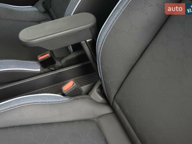 Серый Мини Купер, объемом двигателя 0 л и пробегом 9 тыс. км за 24745 $, фото 7 на Automoto.ua