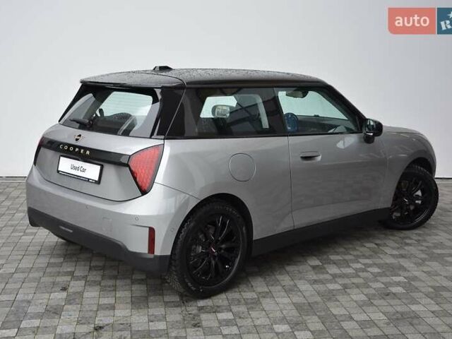 Серый Мини Купер, объемом двигателя 0 л и пробегом 9 тыс. км за 24745 $, фото 2 на Automoto.ua