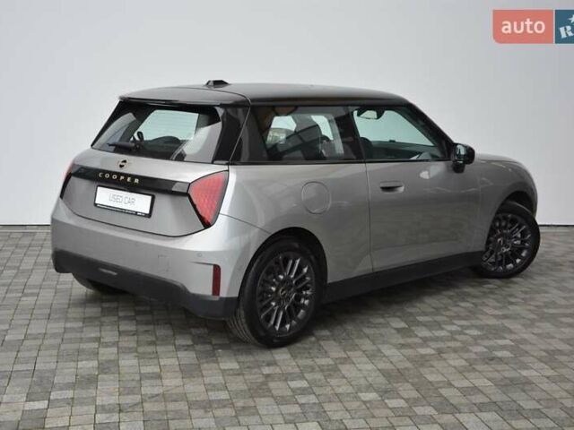 Серый Мини Купер, объемом двигателя 0 л и пробегом 9 тыс. км за 24745 $, фото 2 на Automoto.ua