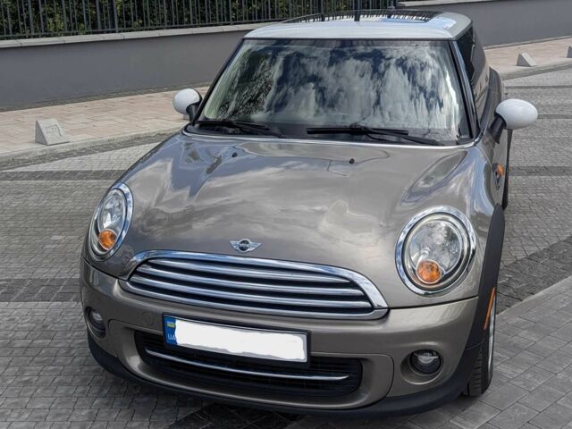 Серый Мини Купер, объемом двигателя 1.6 л и пробегом 130 тыс. км за 9500 $, фото 3 на Automoto.ua