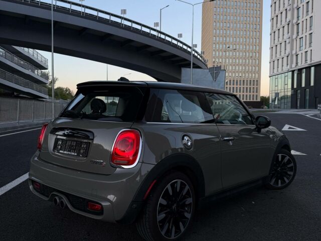 Сірий Міні Cooper, об'ємом двигуна 2 л та пробігом 58 тис. км за 15900 $, фото 7 на Automoto.ua