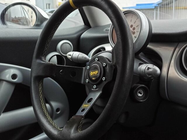 Синий Мини Купер, объемом двигателя 1.6 л и пробегом 356 тыс. км за 4200 $, фото 2 на Automoto.ua