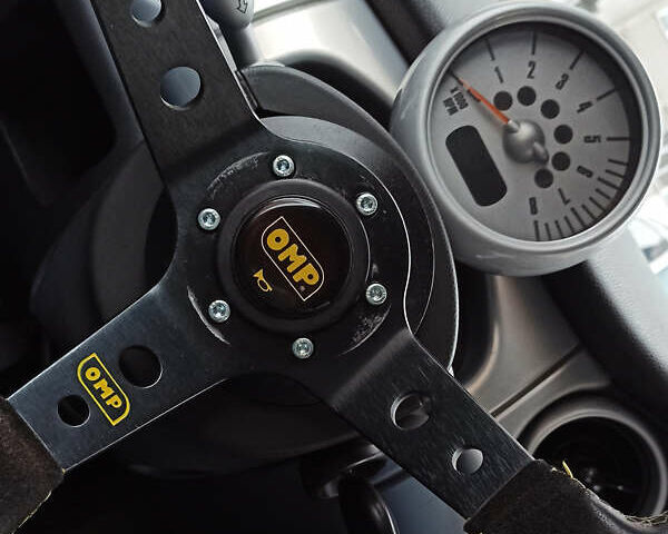 Синій Міні Cooper, об'ємом двигуна 1.6 л та пробігом 360 тис. км за 4500 $, фото 10 на Automoto.ua