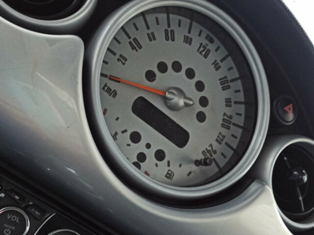 Синій Міні Cooper, об'ємом двигуна 1.6 л та пробігом 360 тис. км за 3777 $, фото 14 на Automoto.ua