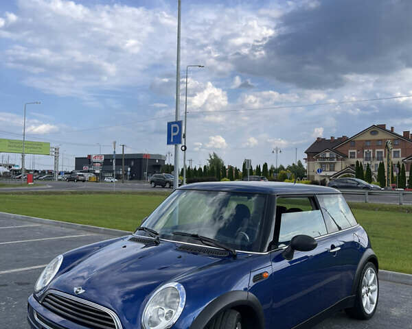 Синий Мини Купер, объемом двигателя 1.6 л и пробегом 245 тыс. км за 3900 $, фото 7 на Automoto.ua