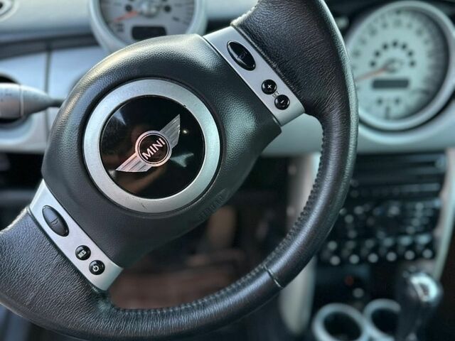 Синій Міні Cooper, об'ємом двигуна 1.6 л та пробігом 196 тис. км за 4950 $, фото 9 на Automoto.ua