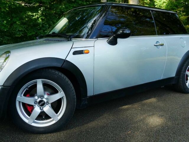 Синий Мини Купер, объемом двигателя 1.6 л и пробегом 202 тыс. км за 4200 $, фото 1 на Automoto.ua