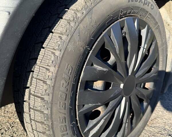 Синий Мини Купер, объемом двигателя 1.6 л и пробегом 204 тыс. км за 5500 $, фото 5 на Automoto.ua