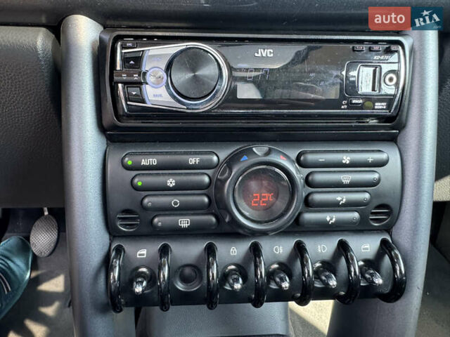 Міні Cooper 2004 у Яготине на Automoto.ua Синій Міні Cooper, об'ємом двигуна 1.6 л та пробігом 158 тис. км за 5600 $, фото 12 на Automoto.ua