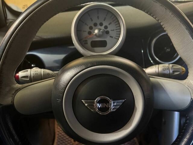 Синій Міні Cooper, об'ємом двигуна 1.6 л та пробігом 196 тис. км за 3900 $, фото 11 на Automoto.ua