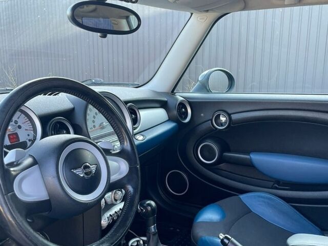 Синій Міні Cooper, об'ємом двигуна 1.4 л та пробігом 181 тис. км за 5900 $, фото 12 на Automoto.ua