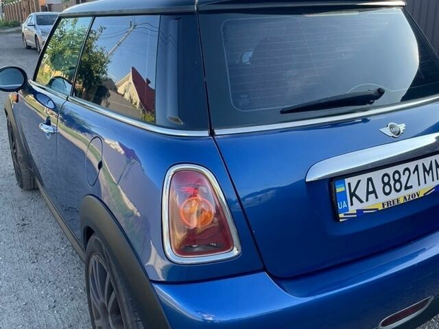 Синій Міні Cooper, об'ємом двигуна 1.4 л та пробігом 181 тис. км за 5900 $, фото 5 на Automoto.ua