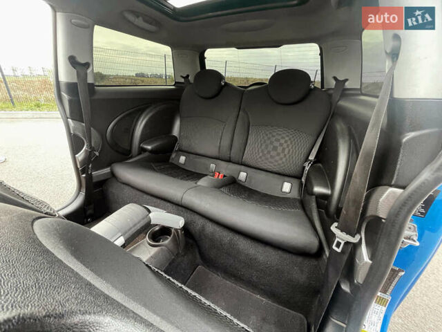 Синій Міні Cooper, об'ємом двигуна 1.6 л та пробігом 230 тис. км за 6500 $, фото 9 на Automoto.ua
