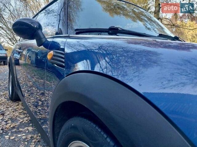 Синий Мини Купер, объемом двигателя 1.6 л и пробегом 109 тыс. км за 5999 $, фото 3 на Automoto.ua